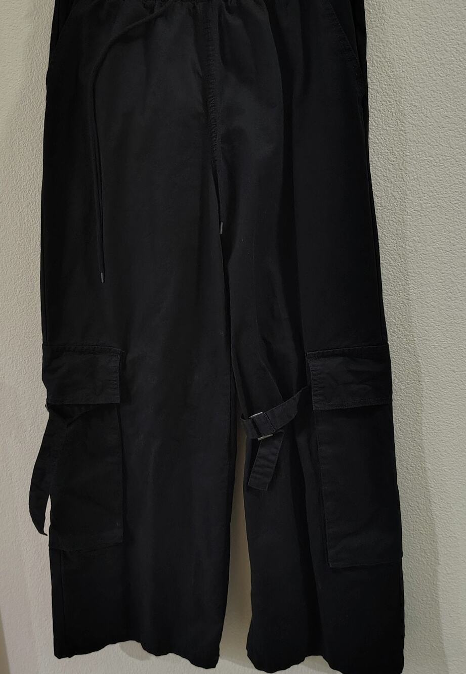 Small Forever 21 Black Baggy Wide Pants Large Pockets